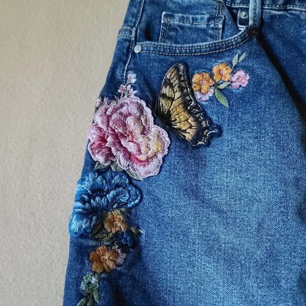 Free People Driftwood Leah Butterfly Effect Jean Mini Skirt 25 Button Front NWOT - Picture 6 of 8